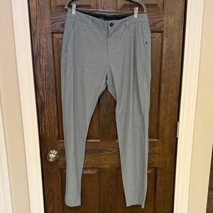 NWOT Vuori Men's Aim Chinos Light Gray Size 32 x 32